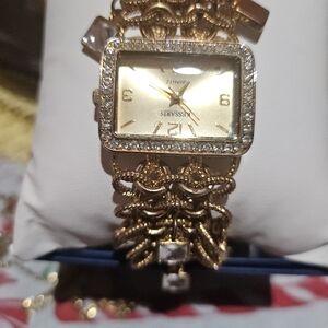 Zinvo Gold Women's Watch with Crystal Detailing